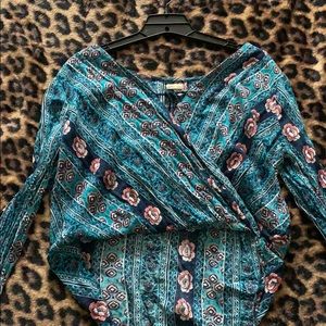 Hollister high low top